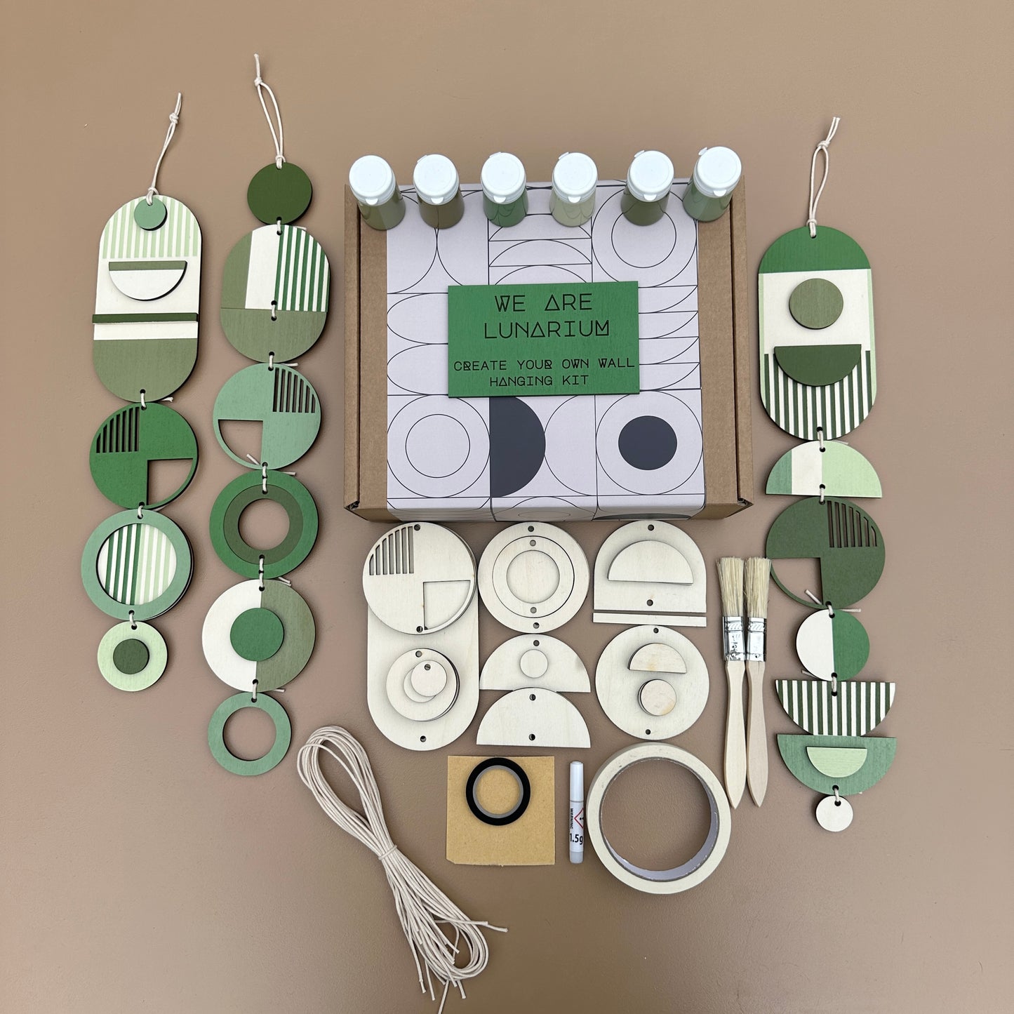 Green Artisan Craft DIY Make Your Own Wall Hanging Kit: Unleash Your Creativity