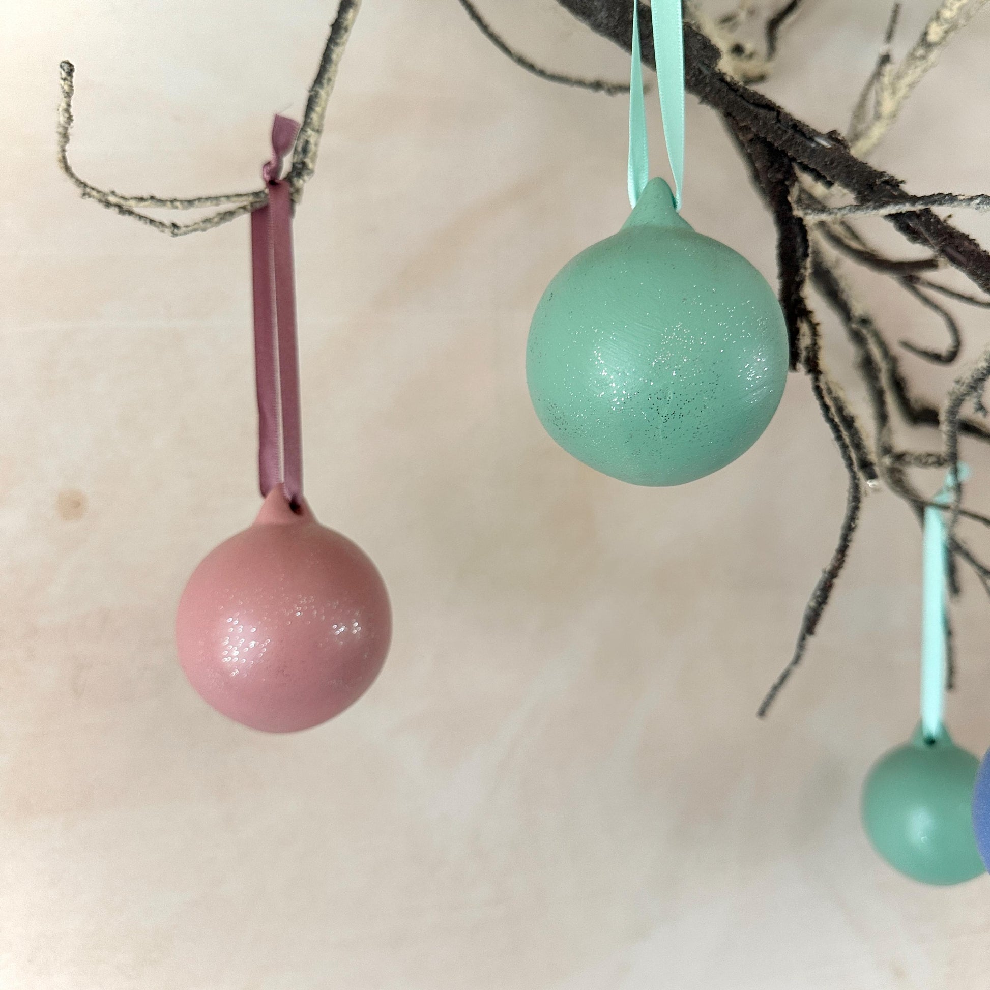 Set of 6 Baubles - Colourful Bauble Set - Tree Ornament - Christmas Ball