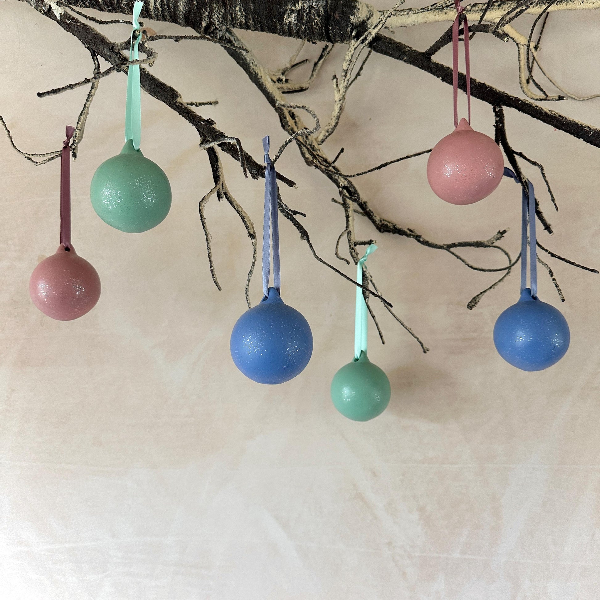 Set of 6 Baubles - Colourful Bauble Set - Tree Ornament - Christmas Ball