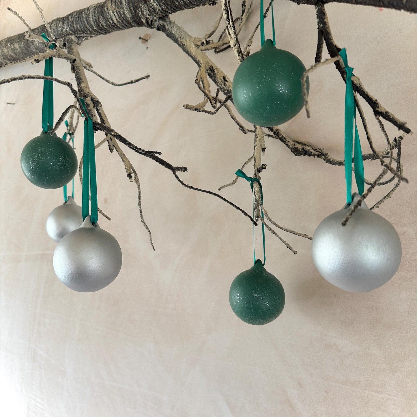 Set of 6 baubles - Christmas Decoration - Green Bauble - Bauble Set - Silver Xmas Decor