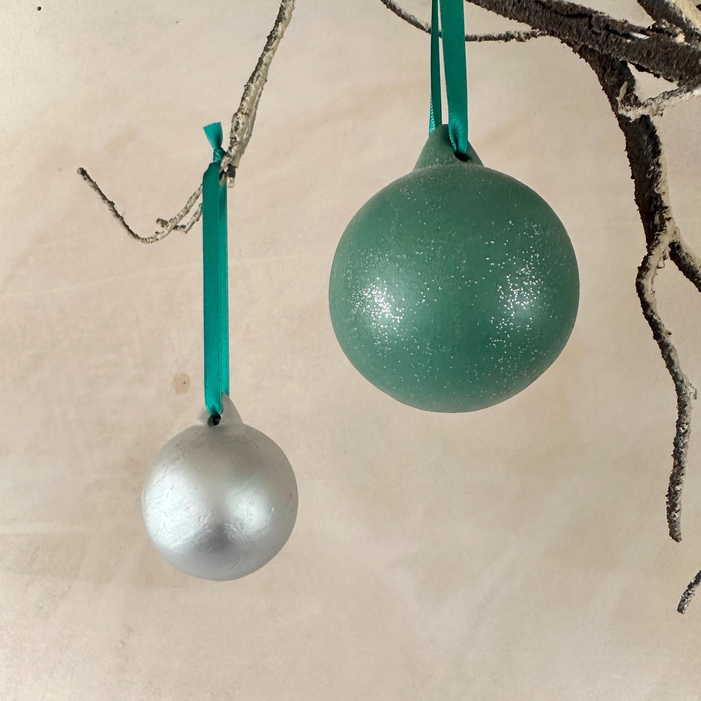 Set of 6 baubles - Christmas Decoration - Green Bauble - Bauble Set - Silver Xmas Decor