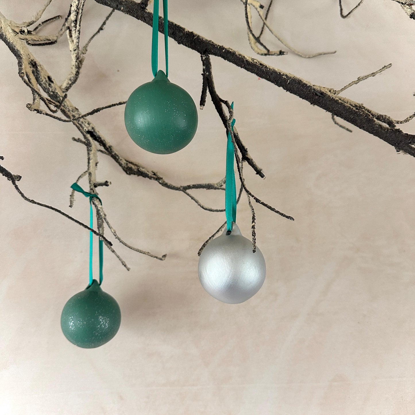 Set of 6 baubles - Christmas Decoration - Green Bauble - Bauble Set - Silver Xmas Decor