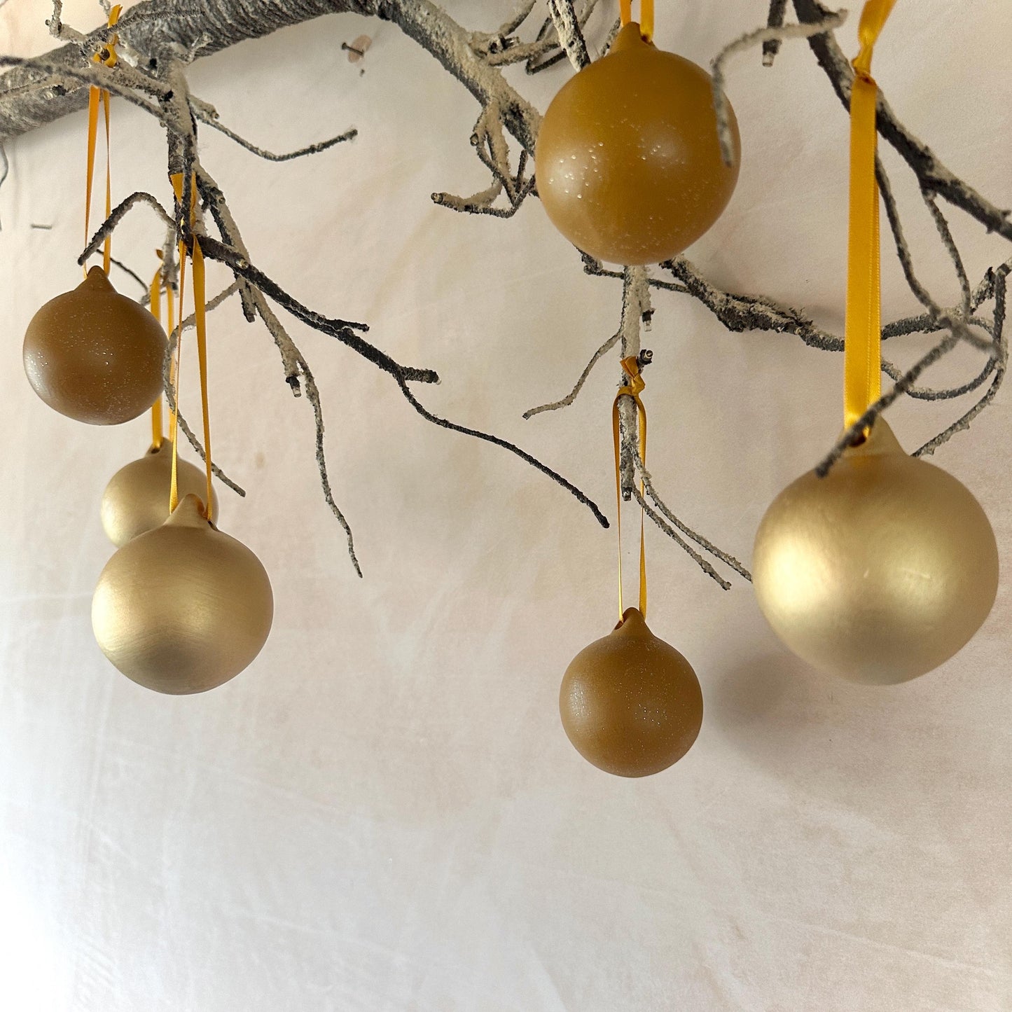 Set of 6 Baubles - Holiday Decor - Gold Bauble - Bauble Set - Christmas Ball - Tree Decor