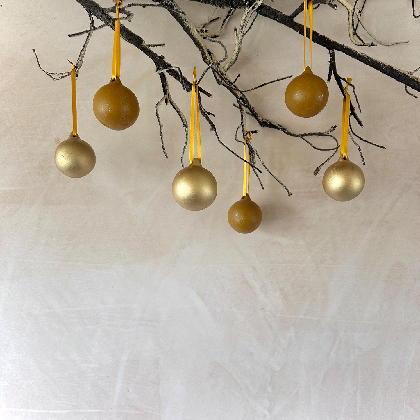 Set of 6 Baubles - Holiday Decor - Gold Bauble - Bauble Set - Christmas Ball - Tree Decor