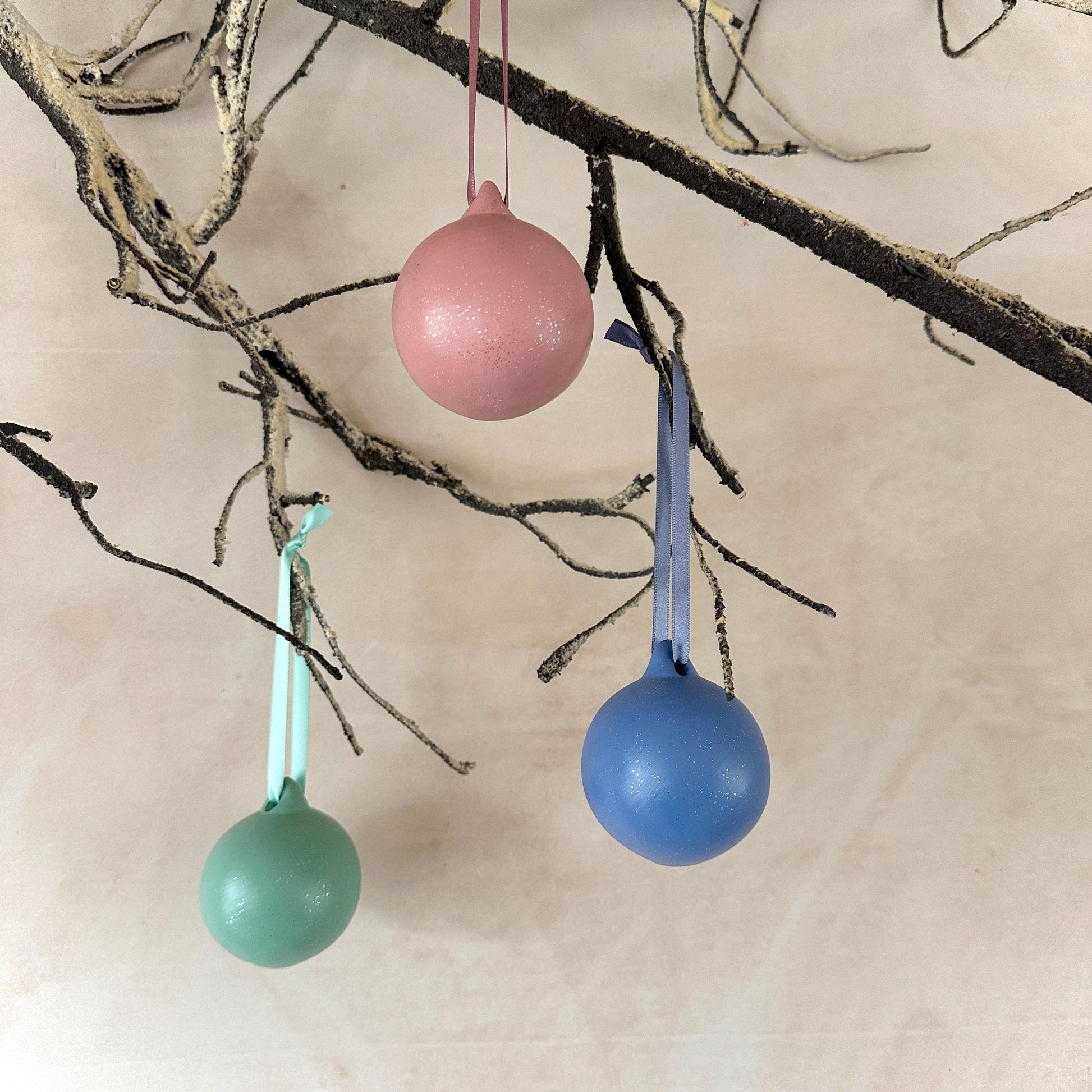 Set of 6 Baubles - Colourful Bauble Set - Tree Ornament - Christmas Ball