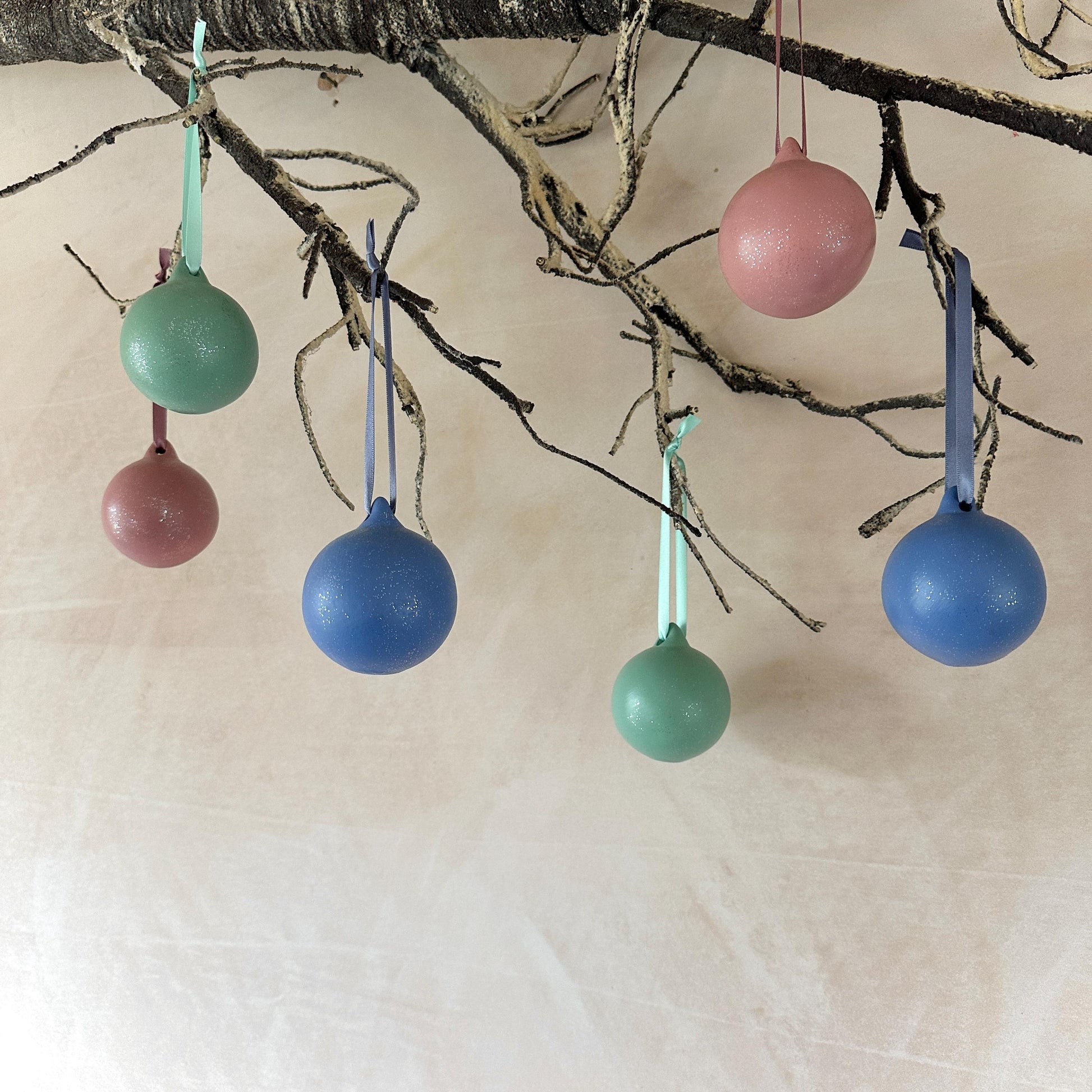 Set of 6 Baubles - Colourful Bauble Set - Tree Ornament - Christmas Ball