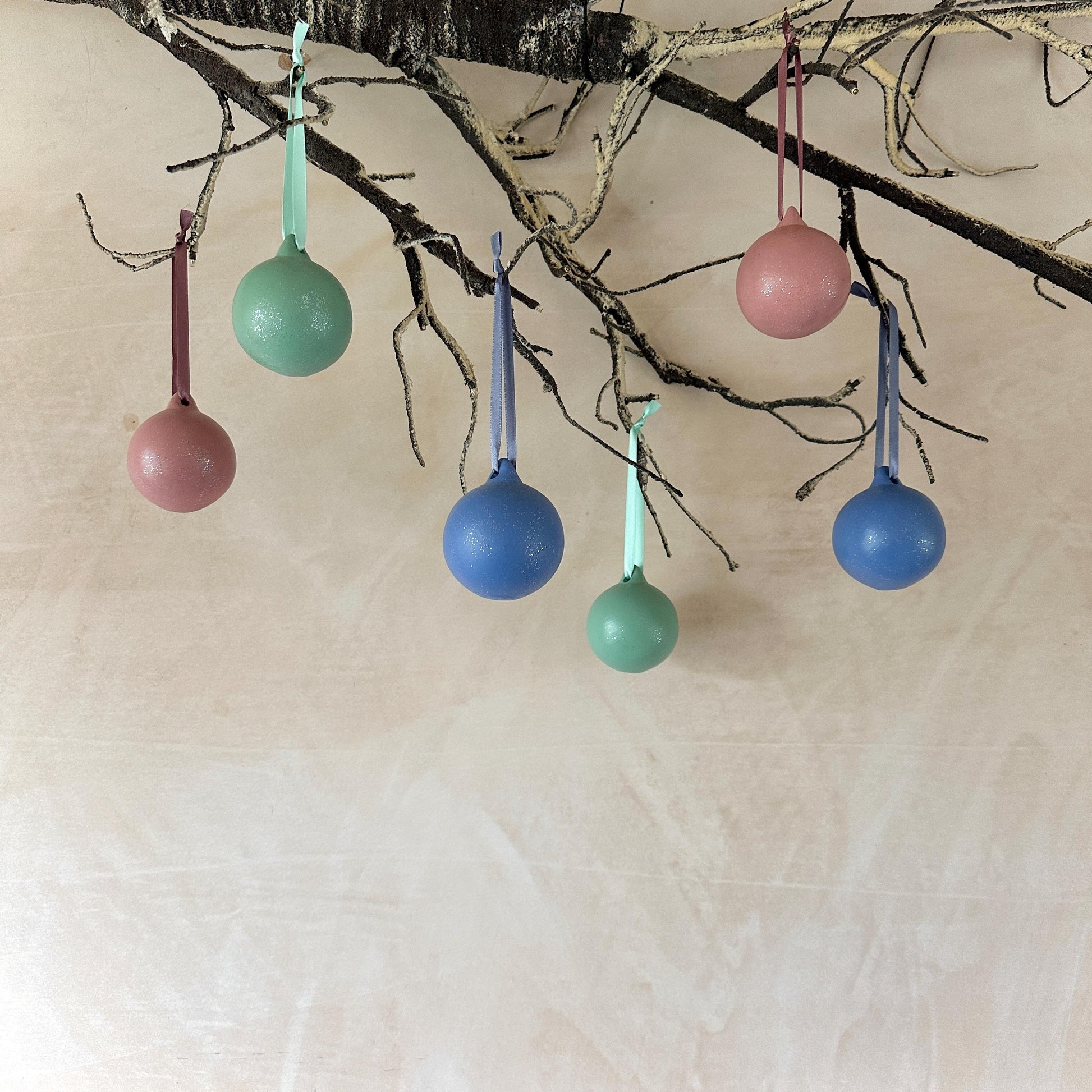 Set of 6 Baubles - Colourful Bauble Set - Tree Ornament - Christmas Ball